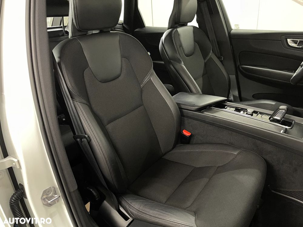 Volvo XC 60 D5 AWD Geartronic Momentum - 9