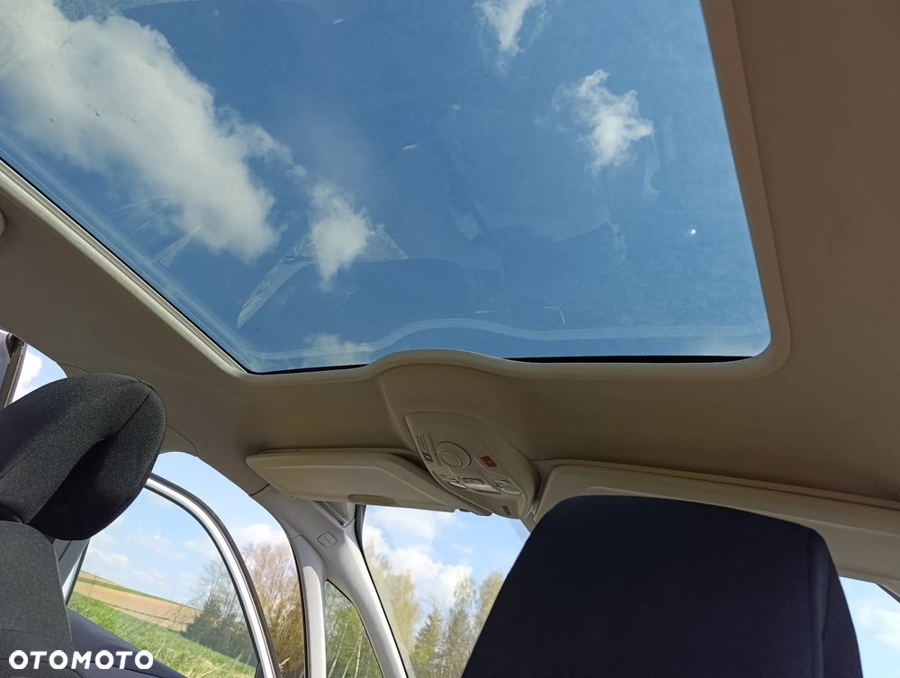 Citroën C4 Grand Picasso - 24