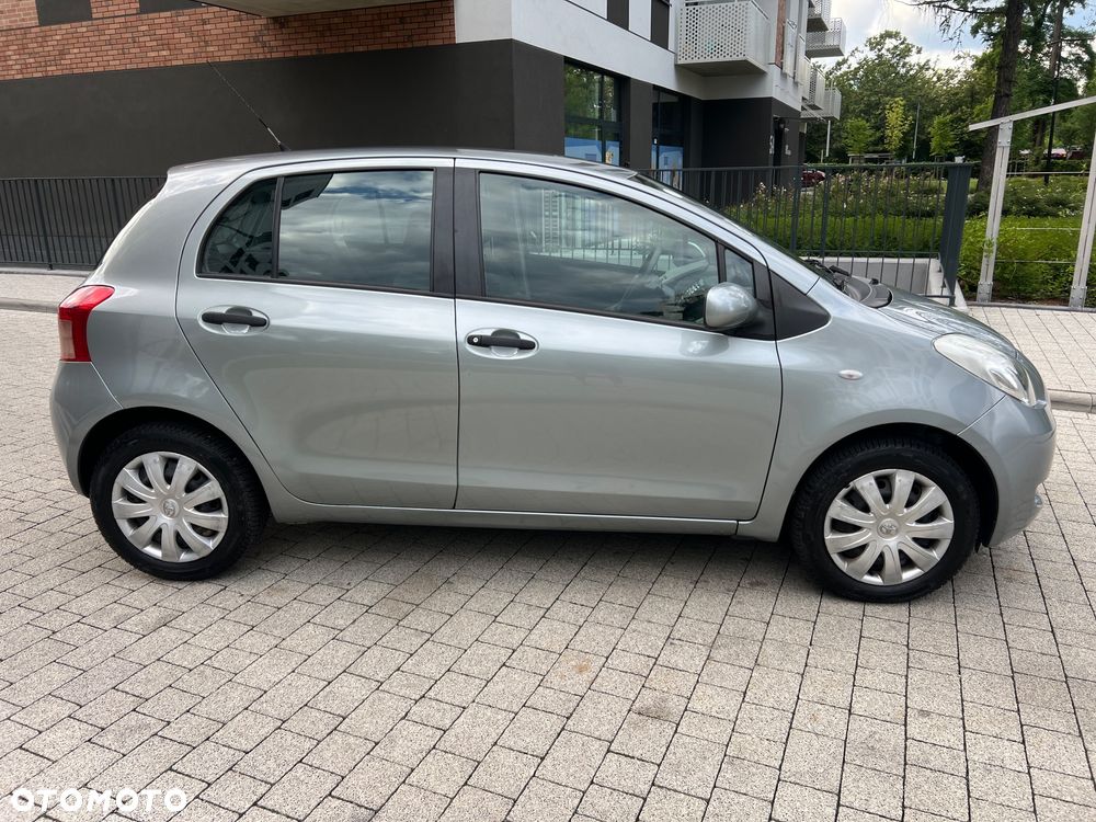 Toyota Yaris 1.0 Luna A/C - 5