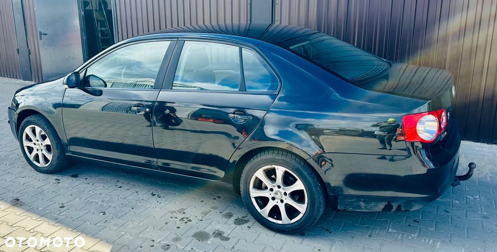 Volkswagen Jetta 1.9 TDI Comfortline - 17