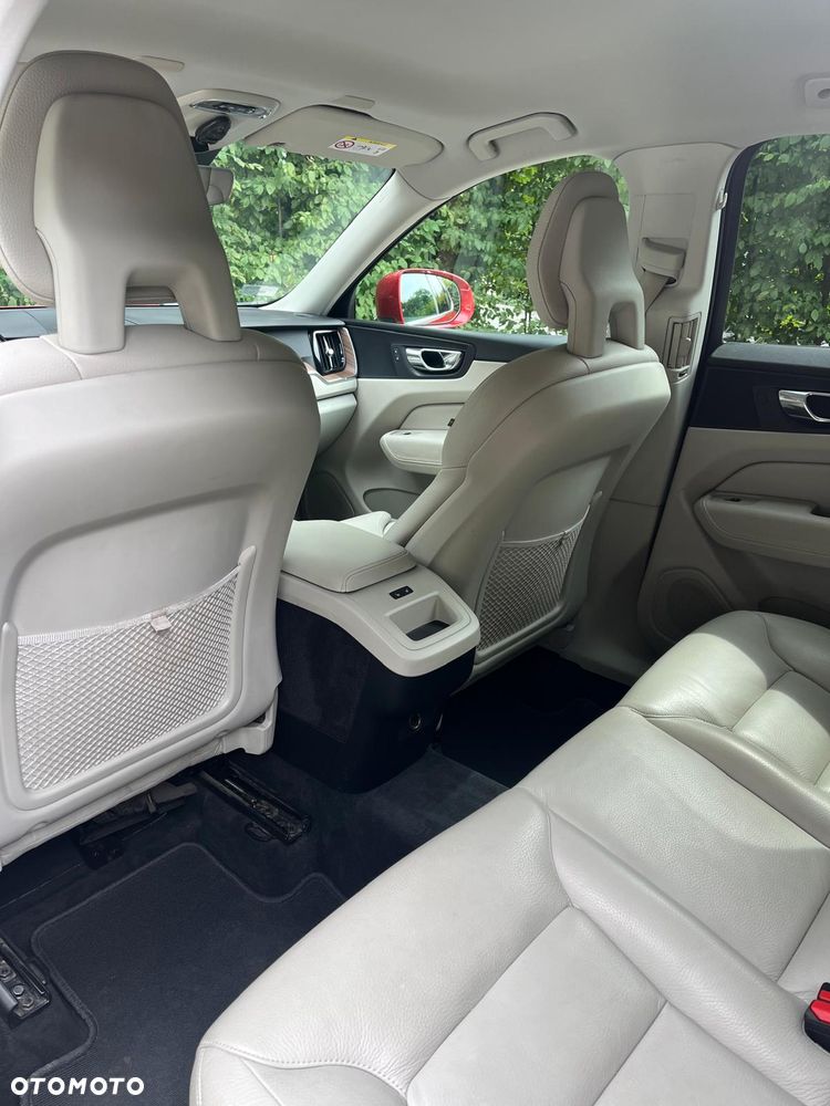 Volvo XC 60 D5 AWD Inscription - 17