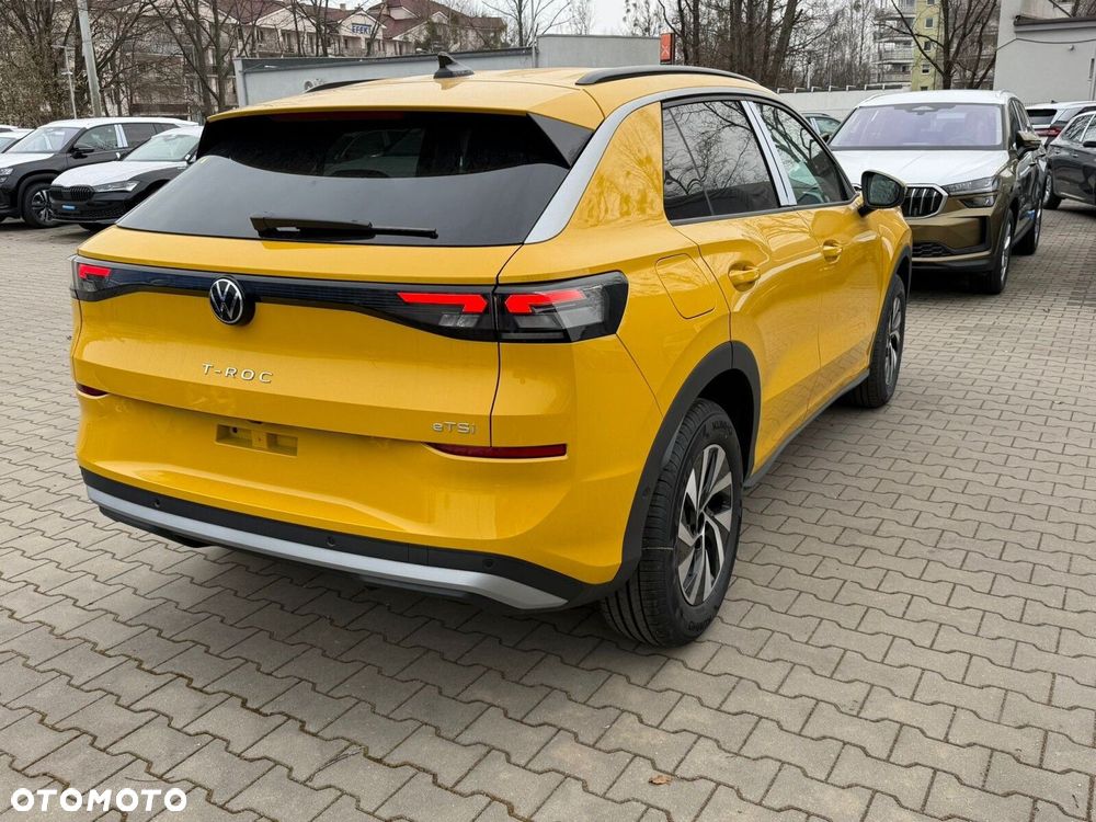 Volkswagen T-Roc - 3