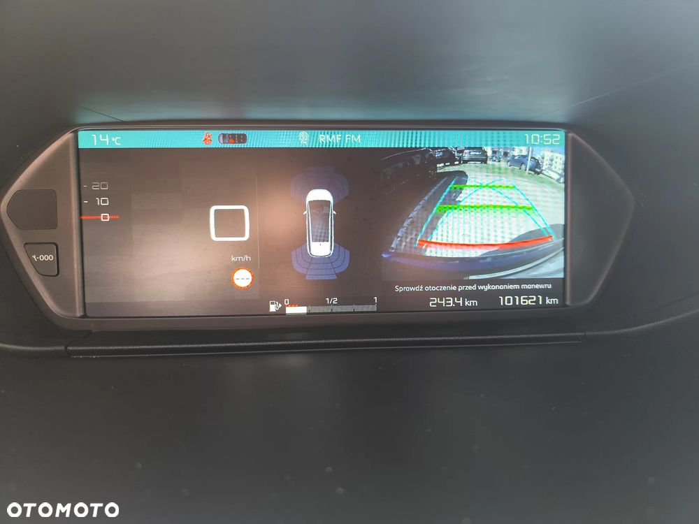 Citroën C4 Grand Picasso - 16