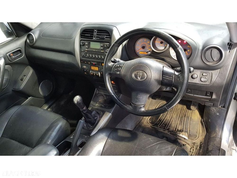 Centuri siguranta fata Toyota RAV 4 2004 suv 2.0 - 12
