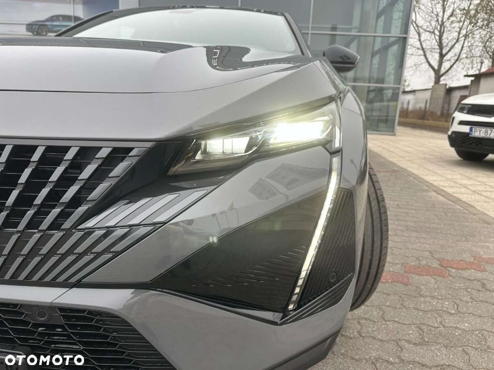 Peugeot 408 - 13