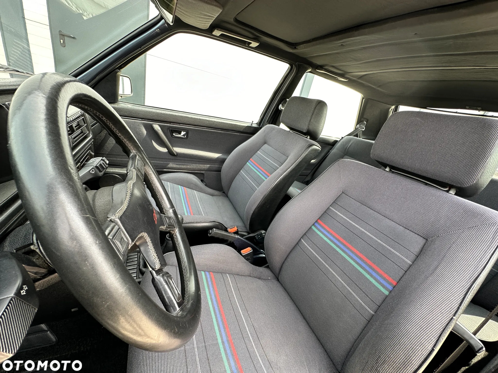 Volkswagen Golf 1.8 GTI 16V - 33