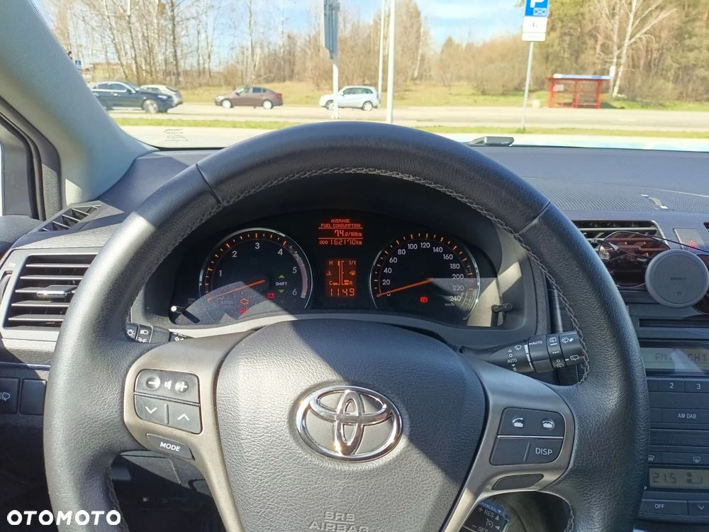 Toyota Avensis 2.0 D-4D 2010 - 7