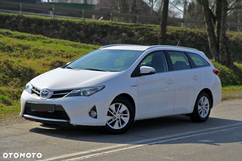 Toyota Auris - 1