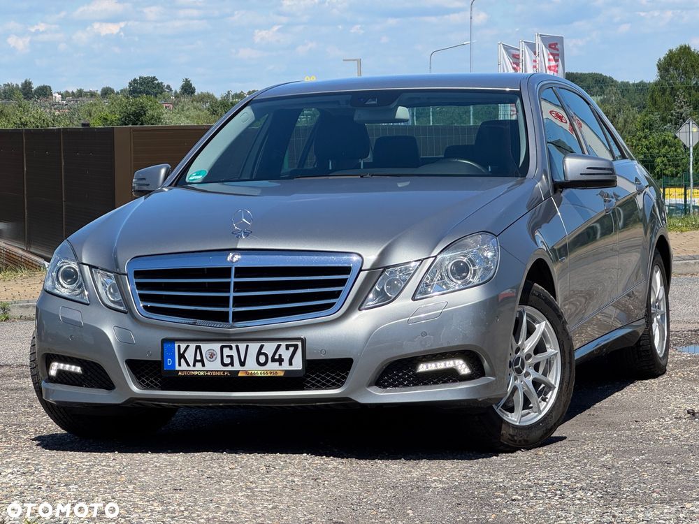 Mercedes-Benz Klasa E 250 CGI BlueEFFICIENCY Avantgarde - 5