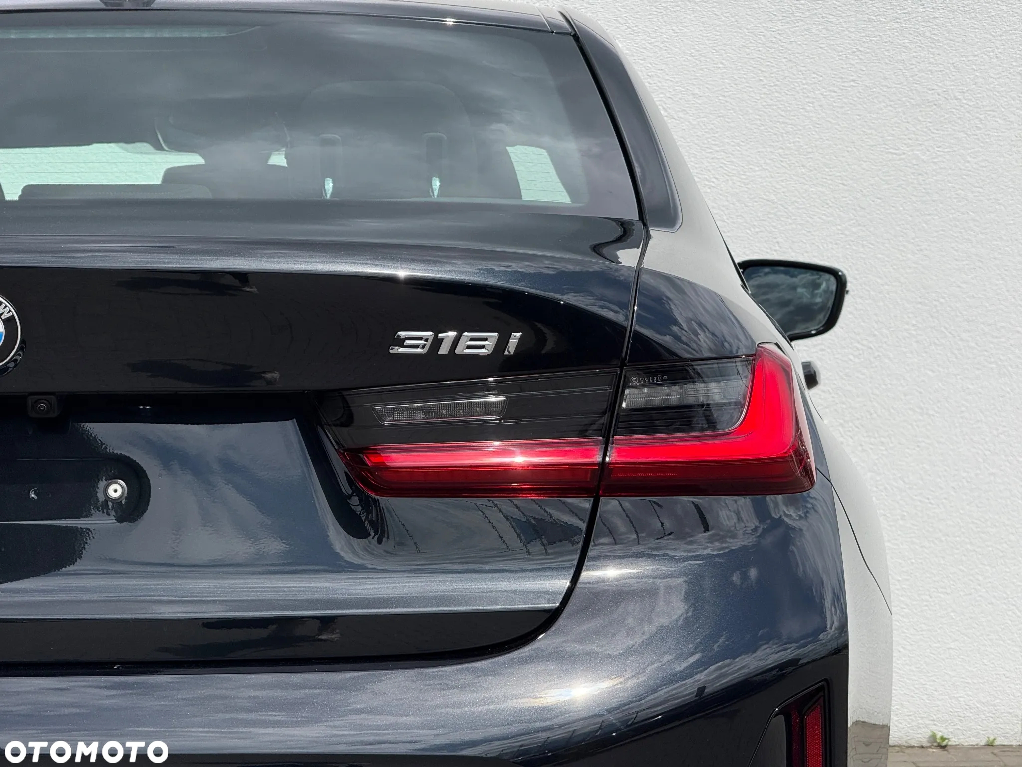 BMW Seria 3 318i M Sport - 9
