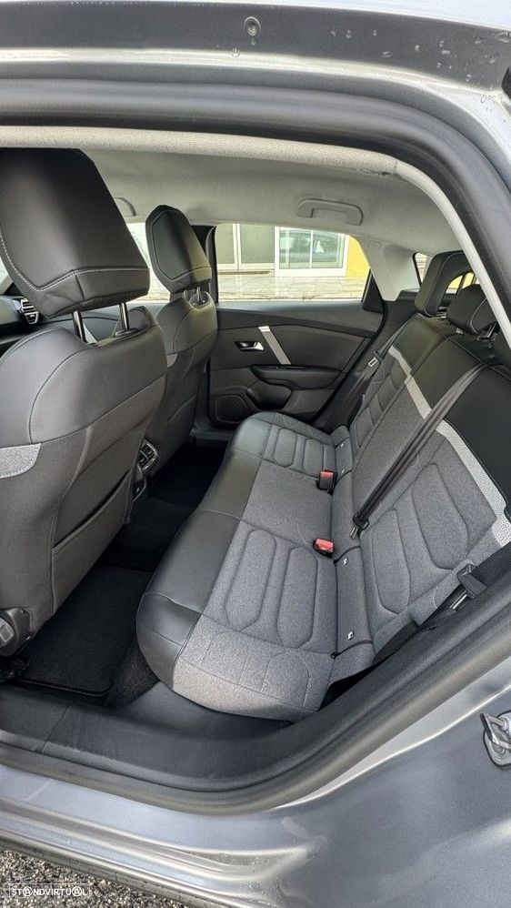 Citroën C4 1.2 PureTech Max EAT8 - 9