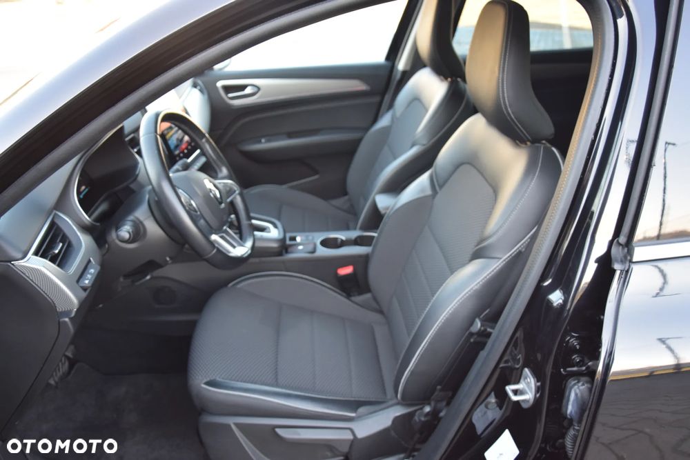 Renault Arkana 1.6 E-TECH Intens MMT - 12