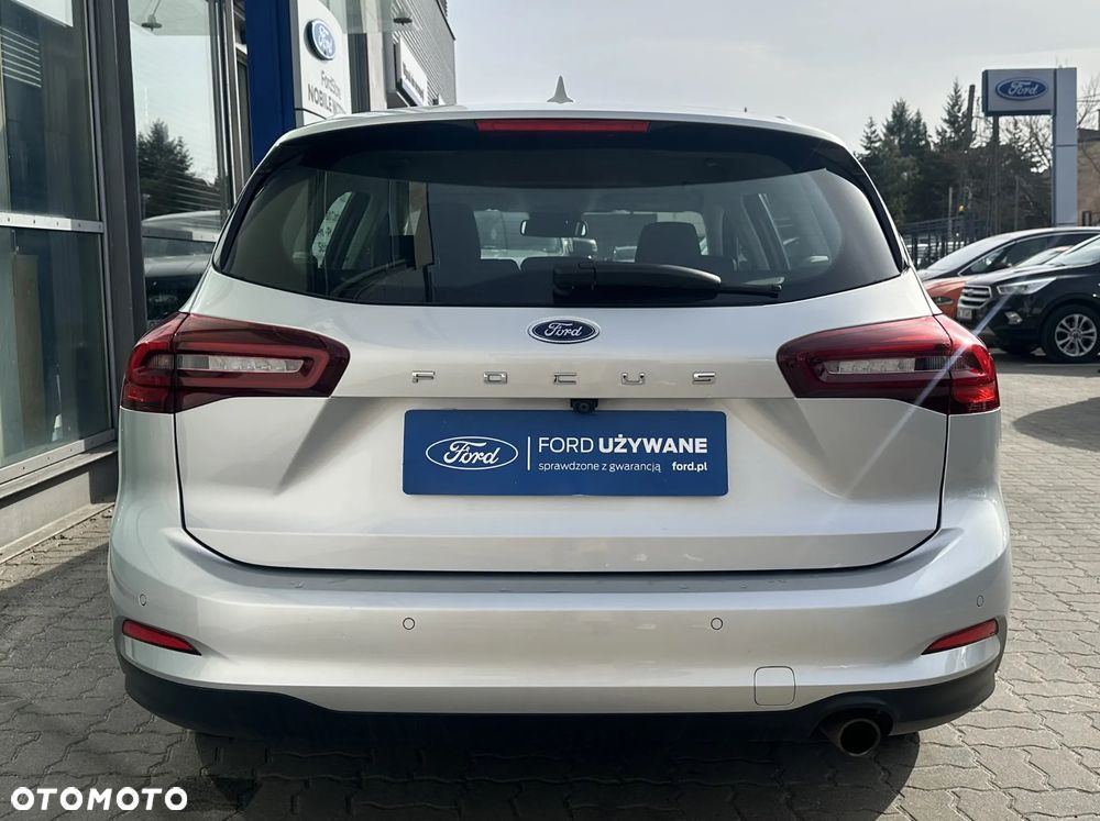 Ford Focus 1.0 EcoBoost Titanium - 4