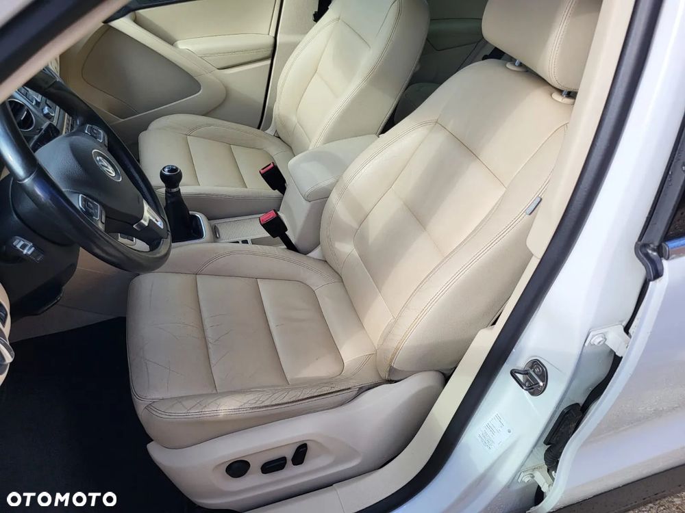 Volkswagen Tiguan - 17