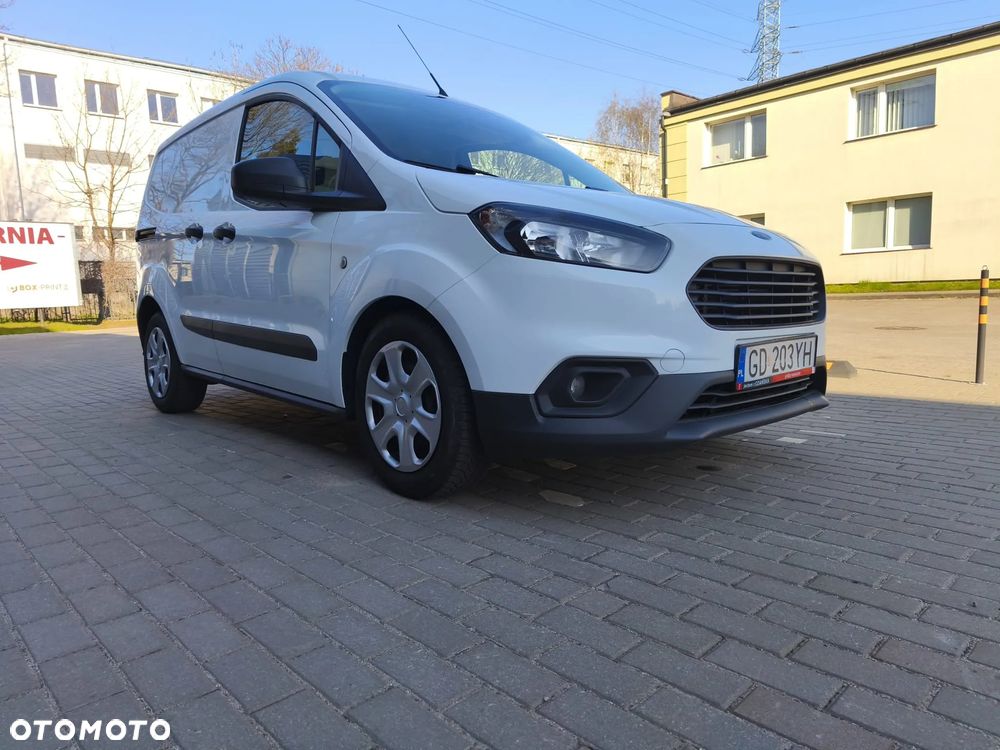 Ford Transit Courier - 1
