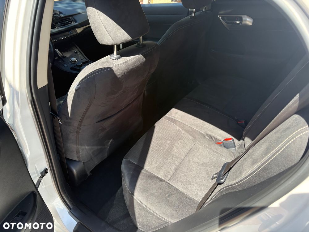 Lexus CT 200h Elegance - 18