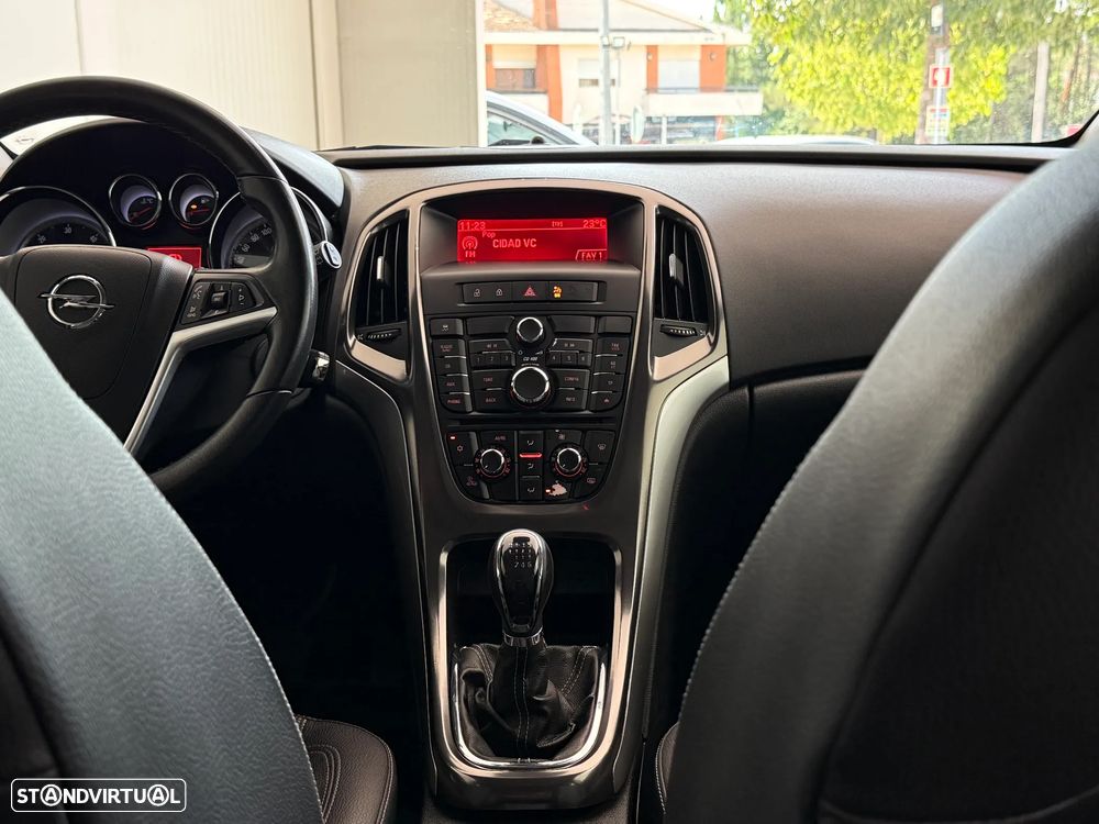 Opel Astra 1.7 CDTi Cosmo - 17