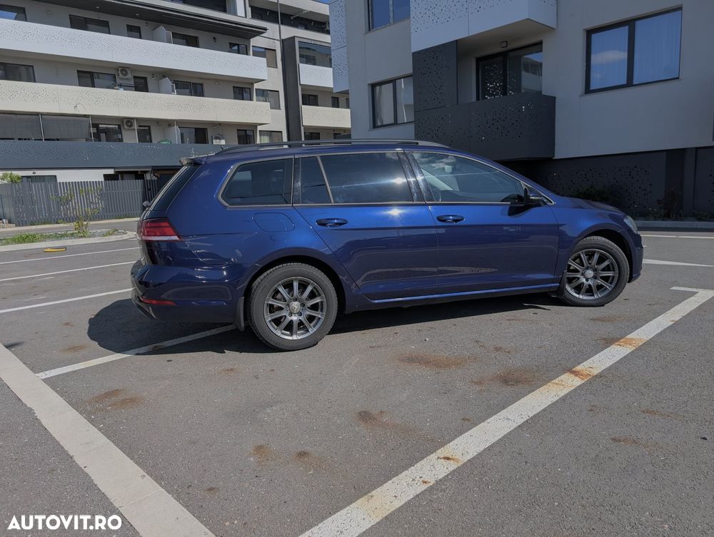 Volkswagen Golf - 4