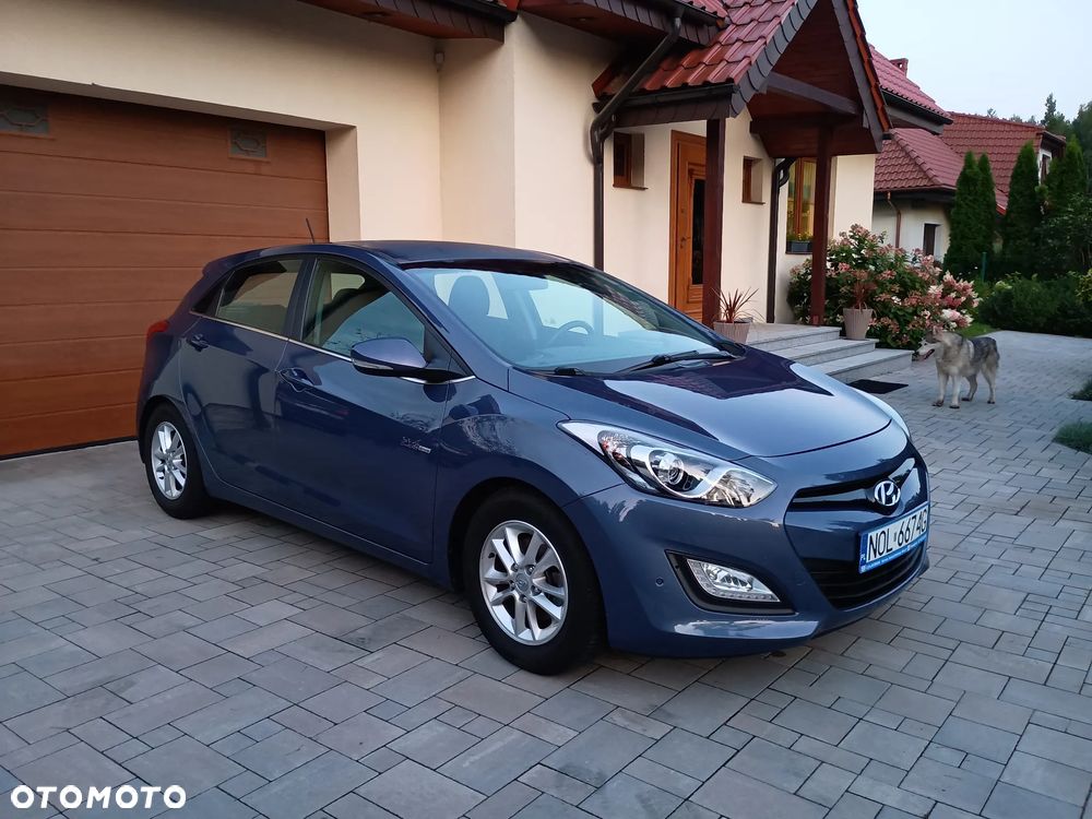 Hyundai i30 blue 1.6 GDI YES Silver - 2