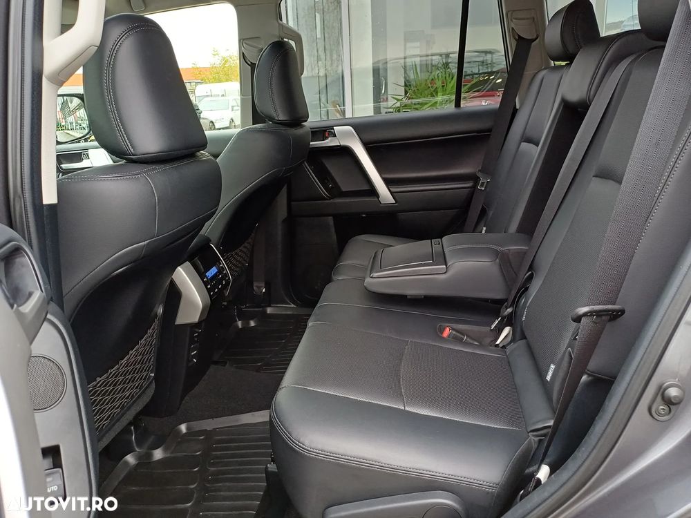 Toyota Land Cruiser 2.8l Turbo D-4D AVS Aut. Luxury - 13