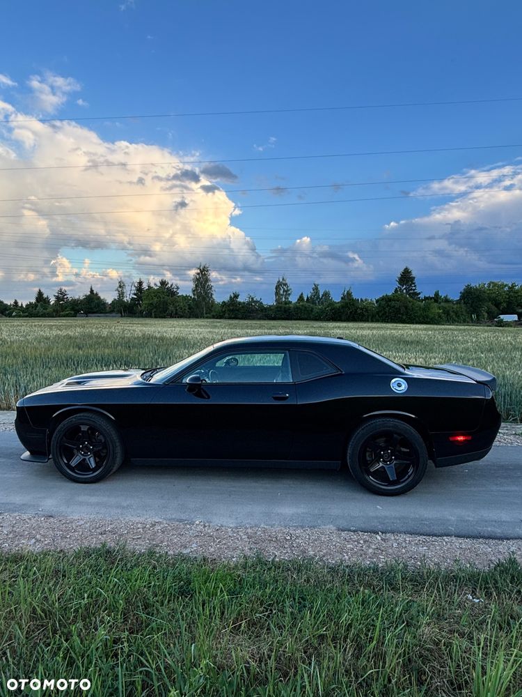 Dodge Challenger - 3