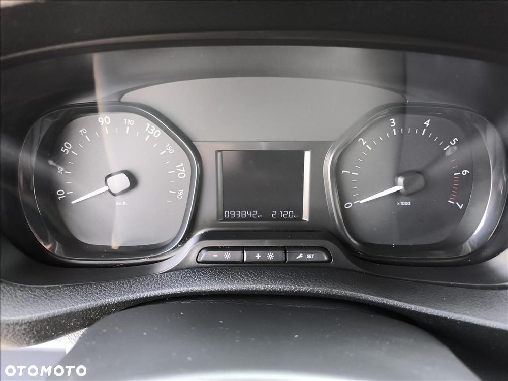 Peugeot Traveller 2.0 BlueHDi Compact Business - 15