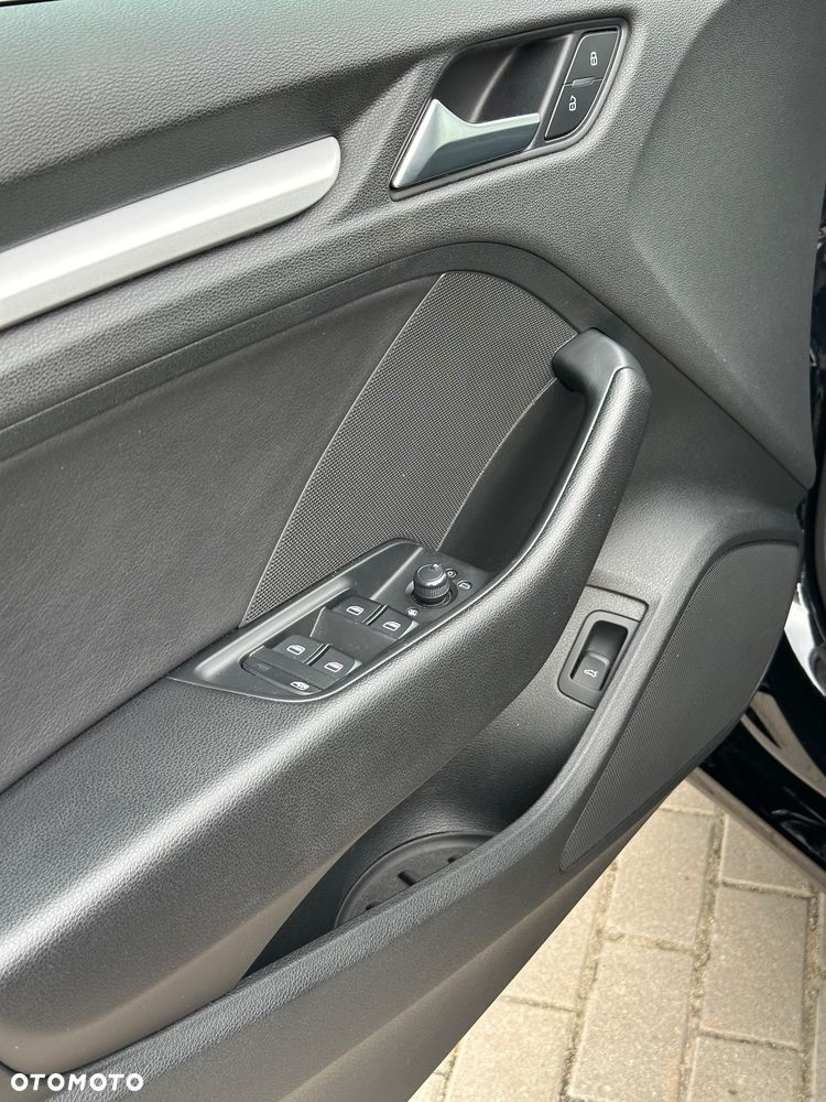 Audi A3 Limousine 2.0 TFSI quattro S tronic design - 12