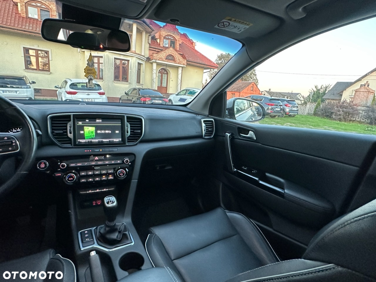 Kia Sportage - 12