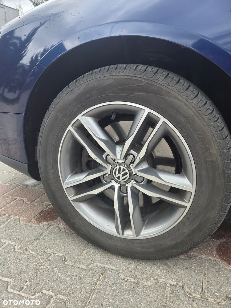 Volkswagen Passat 2.0 TDI Highline - 9