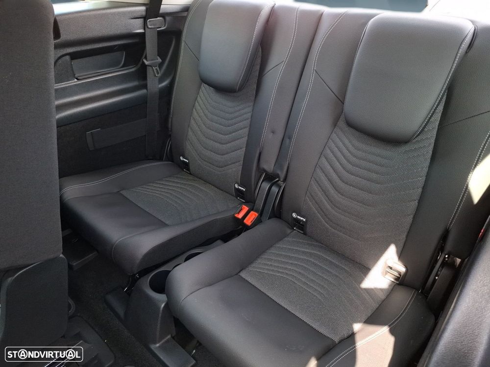 Mercedes-Benz GLB 180 d Progressive — fotografia 28