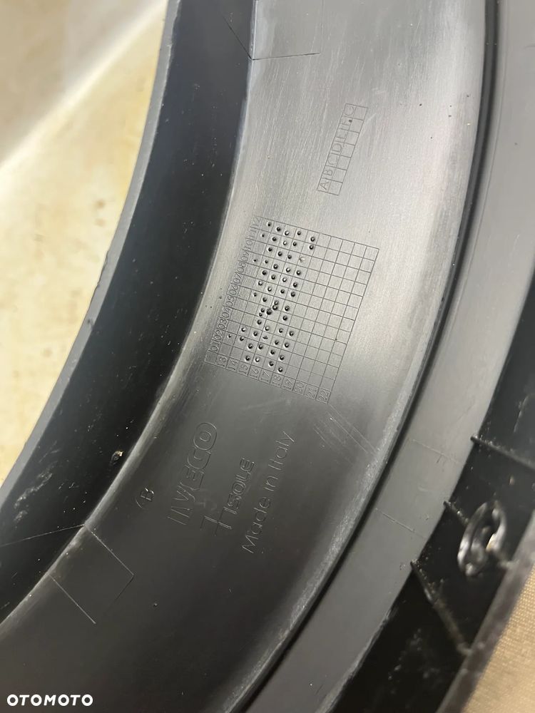 IV-08 LISTWA NAKŁADKA BLOTNIKA IVECO - 2