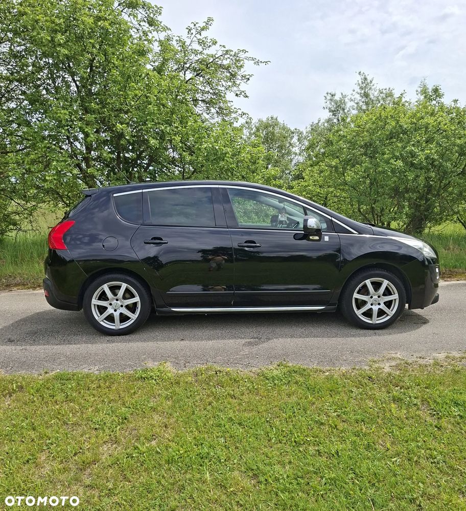 Peugeot 3008 2.0 HDi HYbrid4 - 11