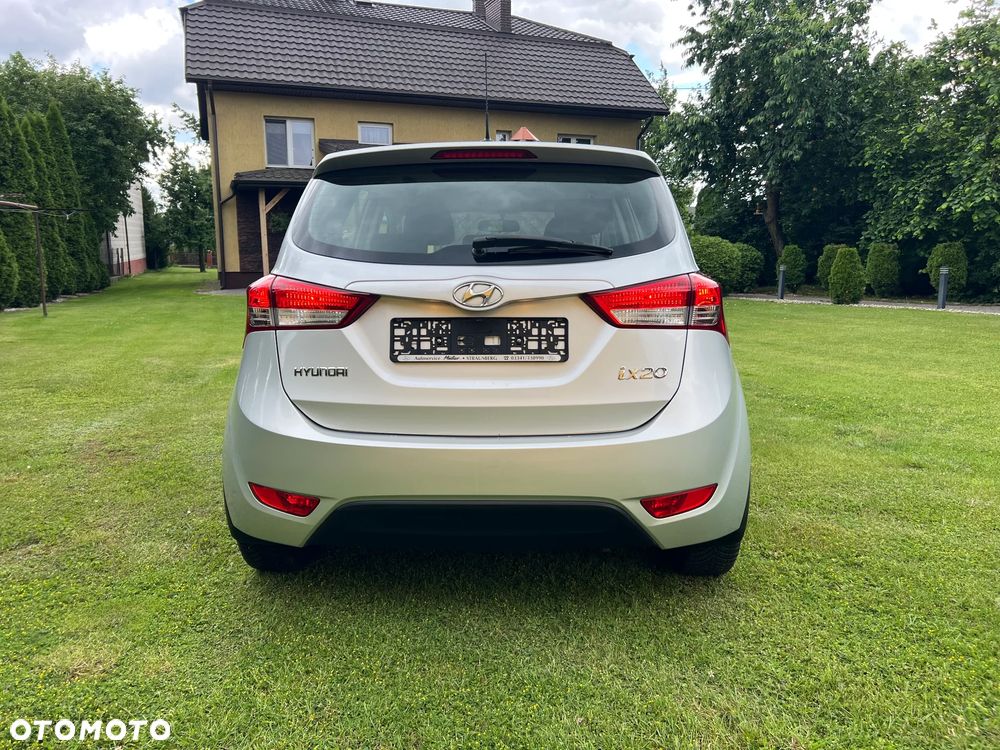 Hyundai ix20 1.6 Premium - 4