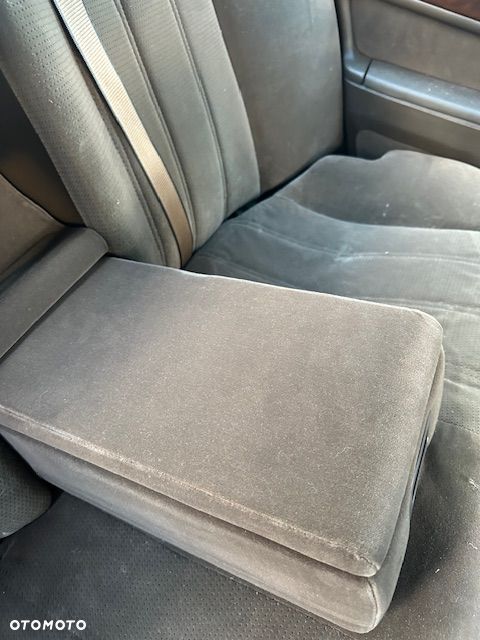 BMW Seria 7 750i - 14