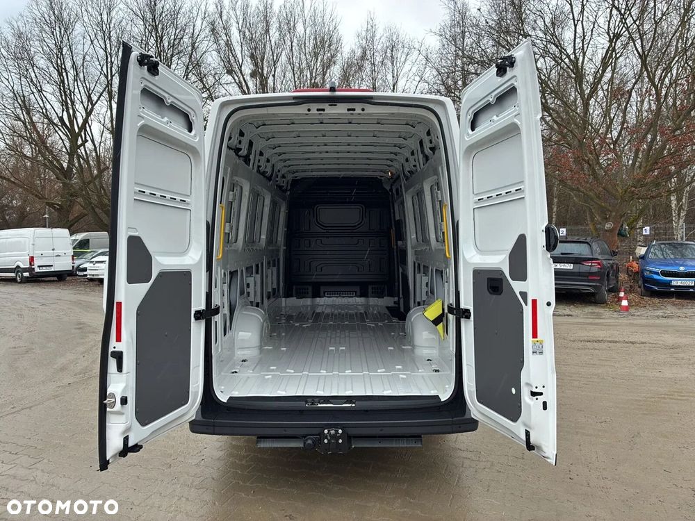 Volkswagen Crafter 35 Furgon LONG/L5H3, 2.0 BiTDI 177KM, Wysoki dach, r. o. 4490mm - 10