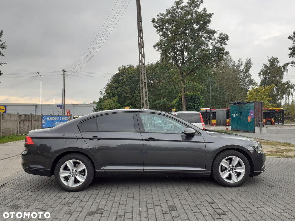 Volkswagen Passat - 7