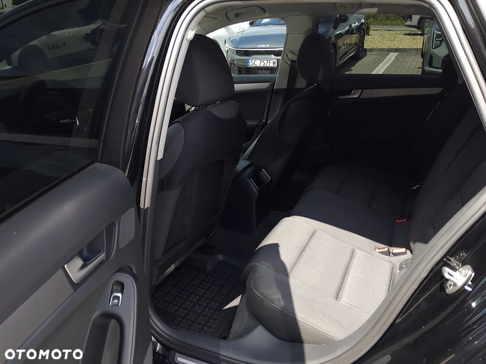 Audi A4 Avant 2.0 TDI DPF multitronic Ambiente - 20