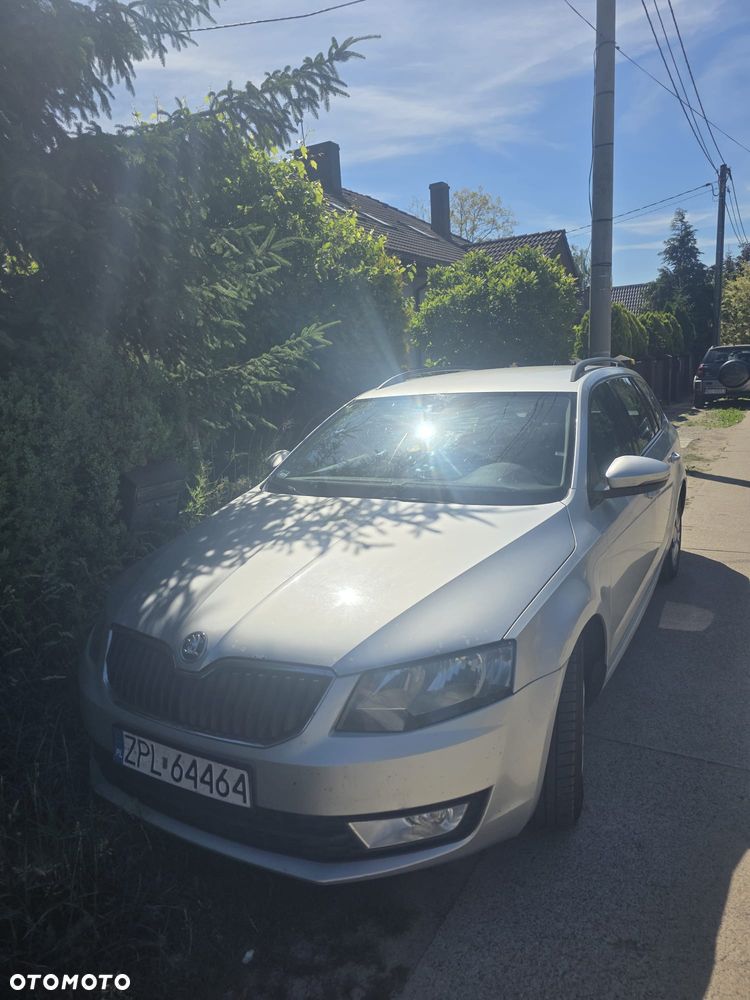 Skoda Octavia 1.6 TDI Ambition - 4