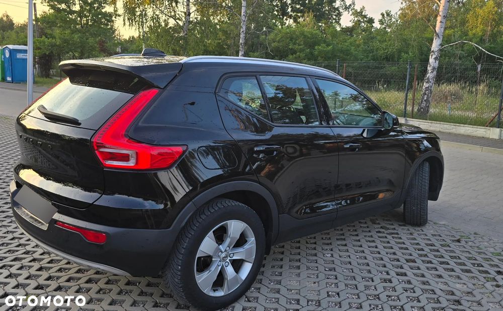 Volvo XC 40 T3 Geartronic Momentum Pro - 11