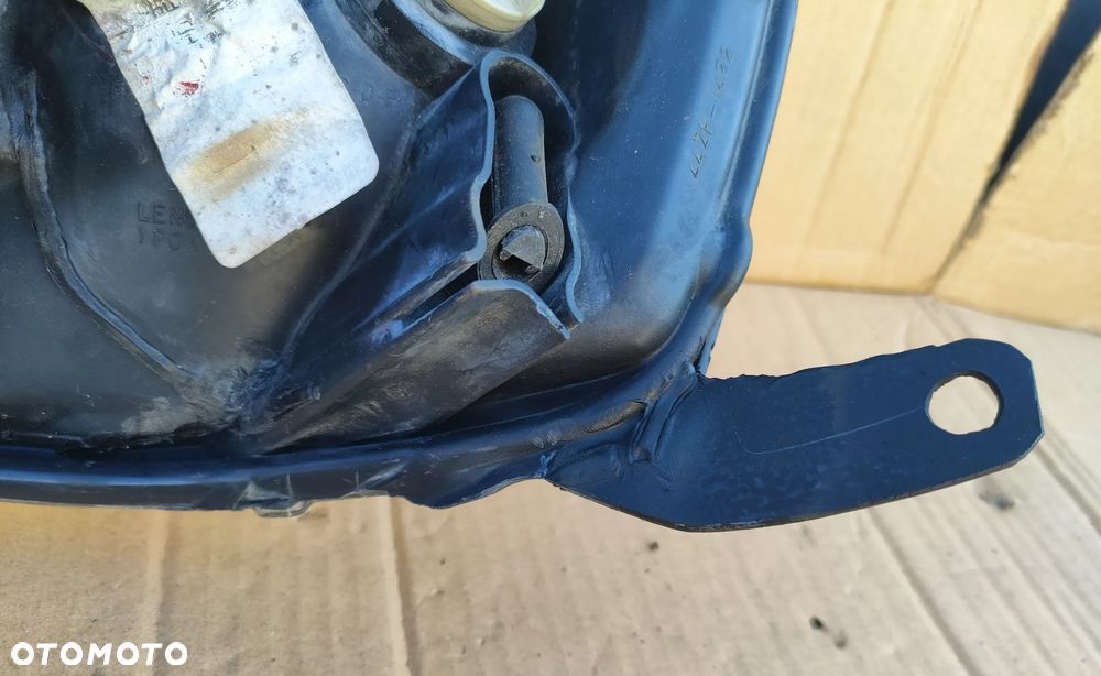 Reflektor prawy Lampa Prawa Mazda Tribute 2001- - 4