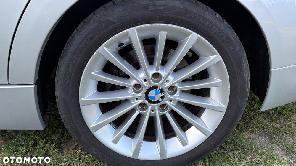 BMW Seria 3 320i - 17