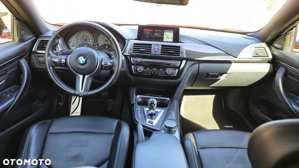 BMW M4 Coupe DKG Competition - 12