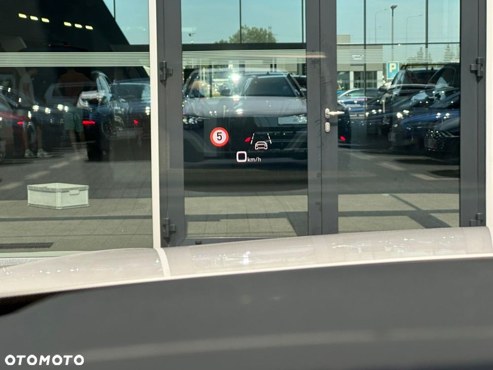 Audi Q8 - 30