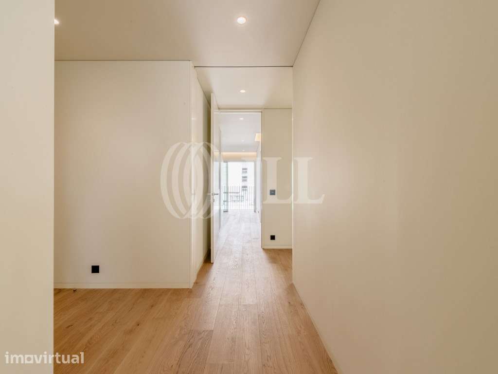 Apartamento T3 pronto a habitar com garagem, na Avenida da Boavista... - Grande imagem: 3/36