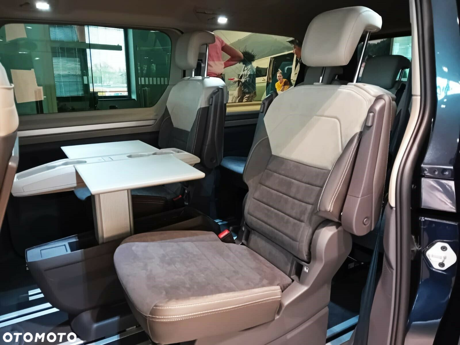 Volkswagen Multivan 2.0 TDI L2 Life DSG - 11