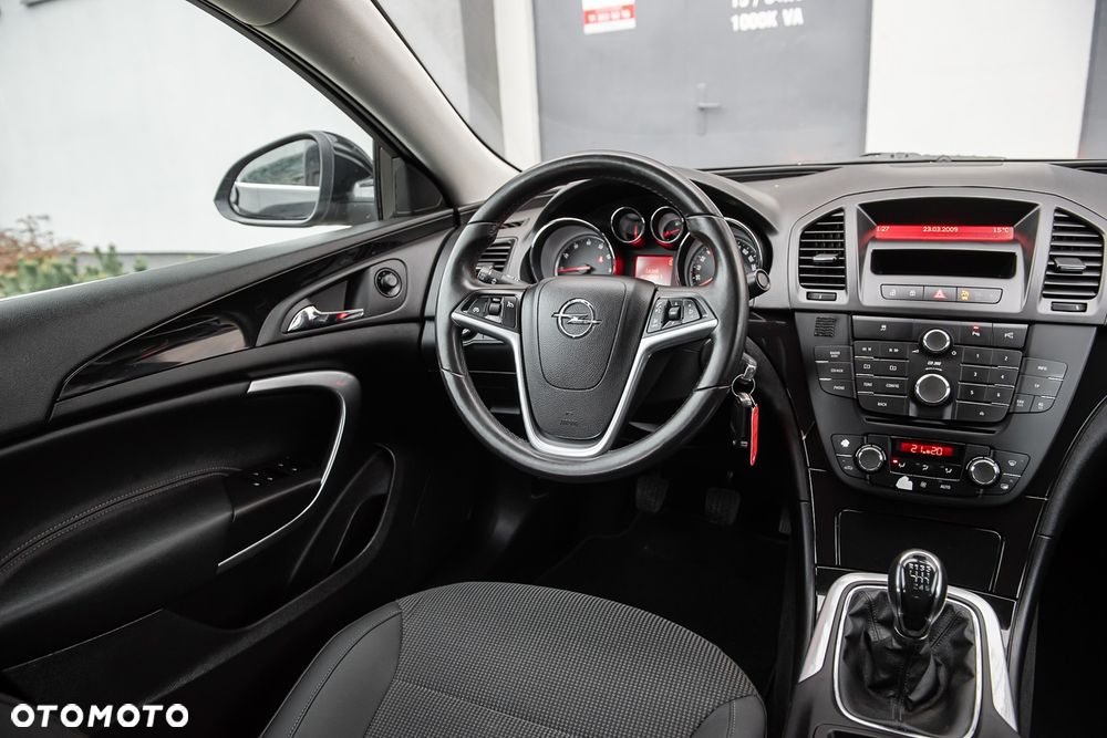 Opel Insignia - 24