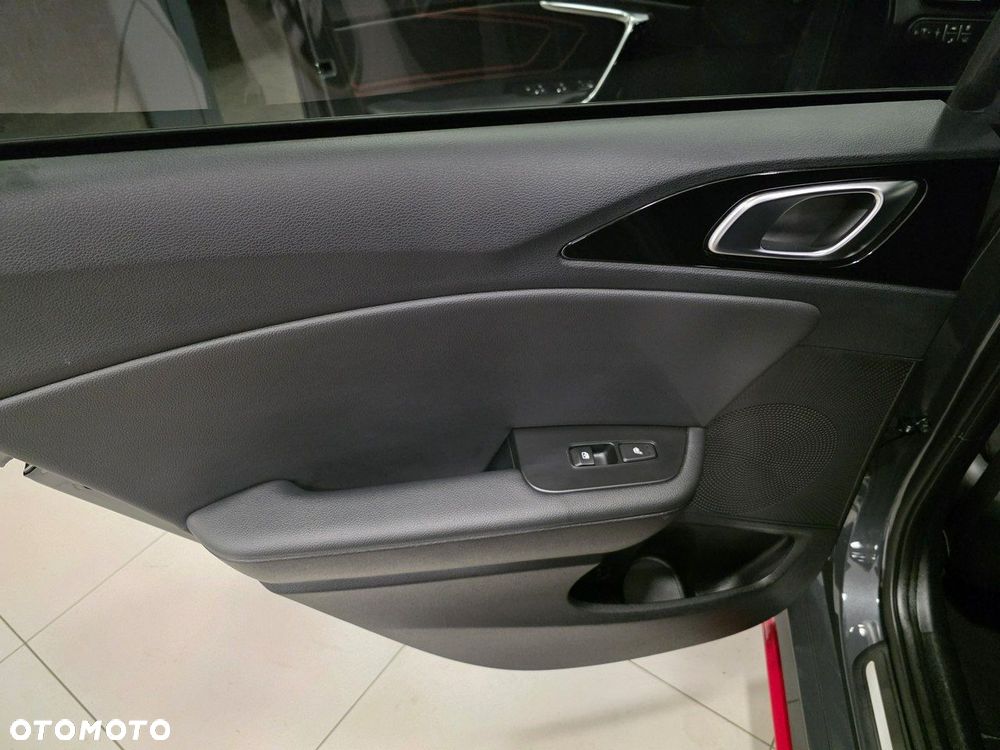 Kia ProCeed 1.6 T-GDI GT DCT - 16