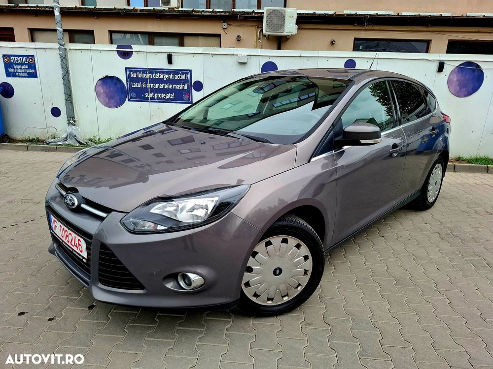 Ford Focus 1.6 TDCI ECOnetic 88g Start-Stopp-System Titanium - 1