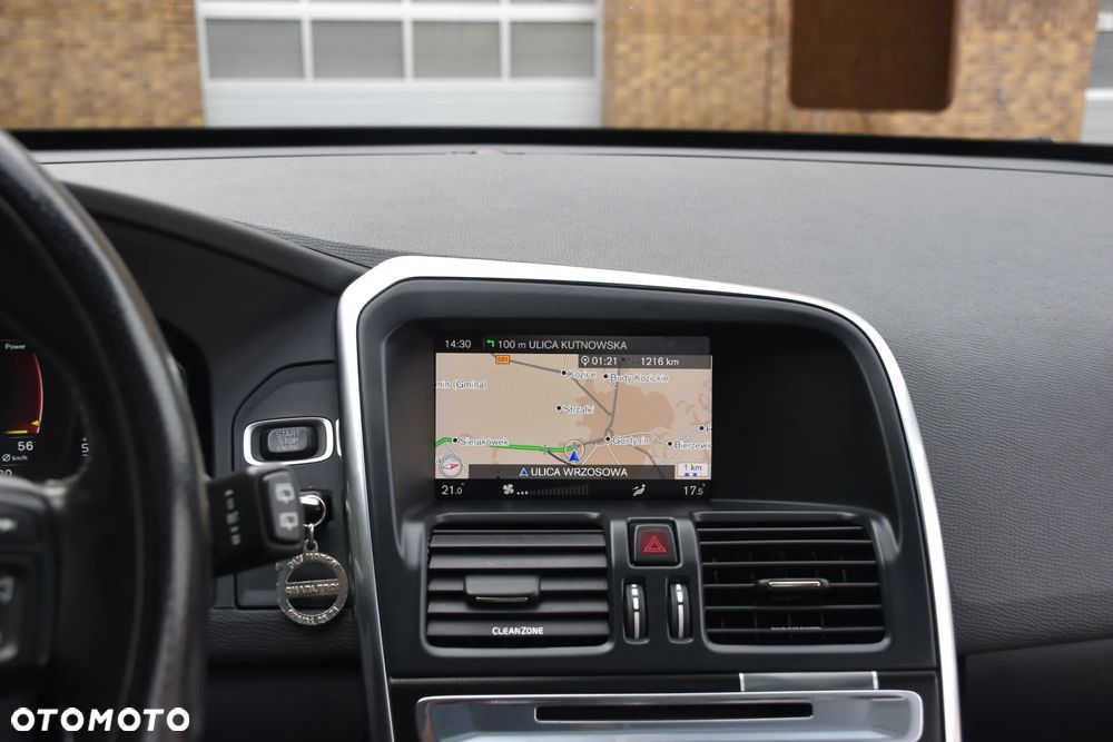 Volvo XC 60 D3 Drive-E R-Design Momentum - 17