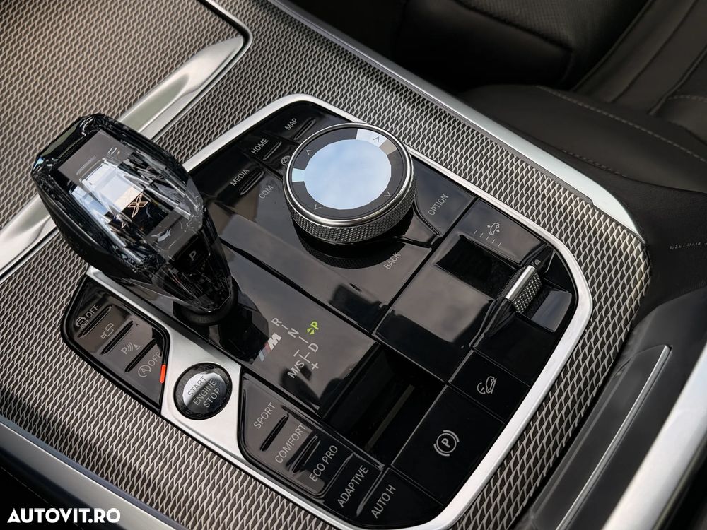 BMW X5 M M50d - 27